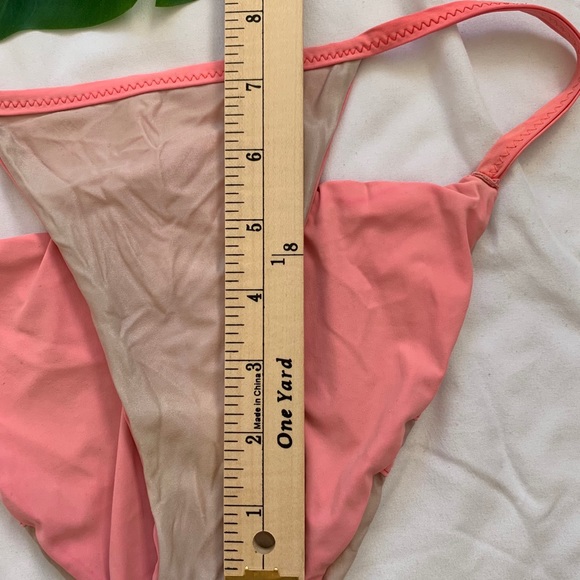 BEACH BUNNY - Shop Now - Picture 10 of 11